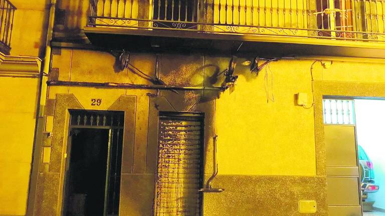 Una niña y sus padres, afectados en un incendio