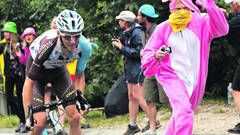 Bardet aprieta la lucha por el podio en el Tour