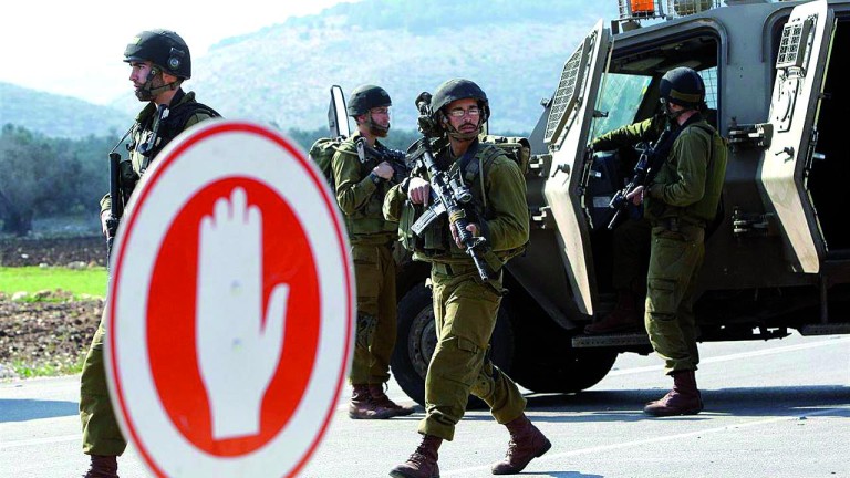 Soldados tirotean a una niña palestina