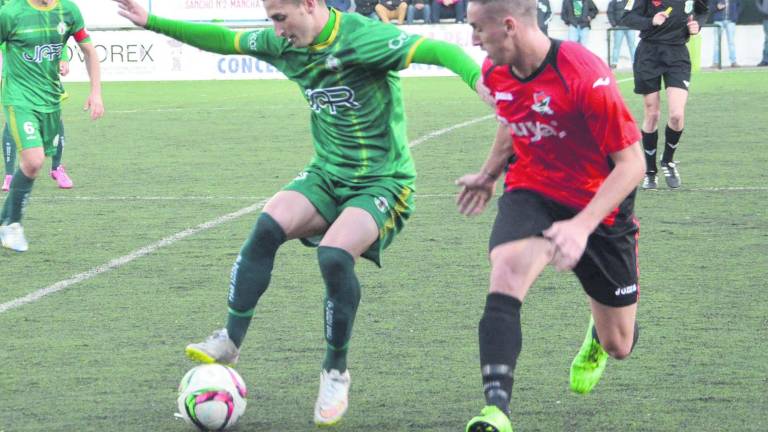El Mancha Real sigue al acecho del “play off” El Mancha Real sigue al acecho del “play off”