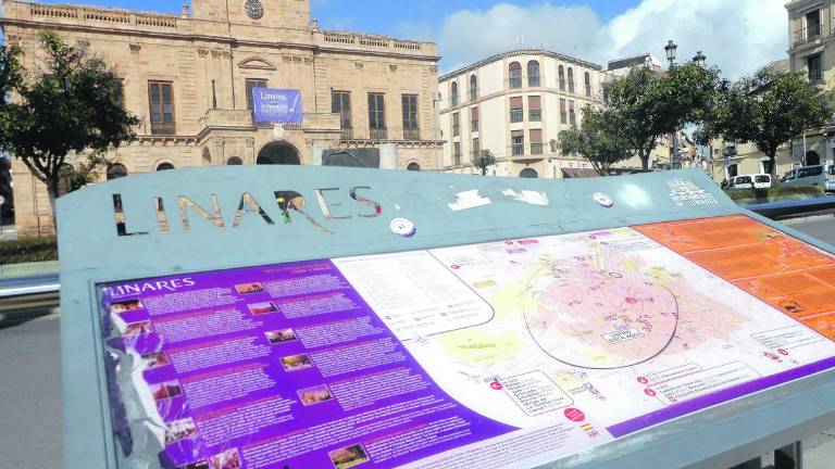 La ciudad introducirá mejoras para la señalización turística La ciudad introducirá mejoras para la señalización turística