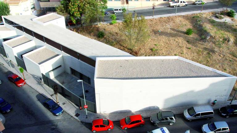 Un cruce epistolar puede salvar el centro de día de Santa Isabel Un cruce epistolar puede salvar el centro de día de Santa Isabel