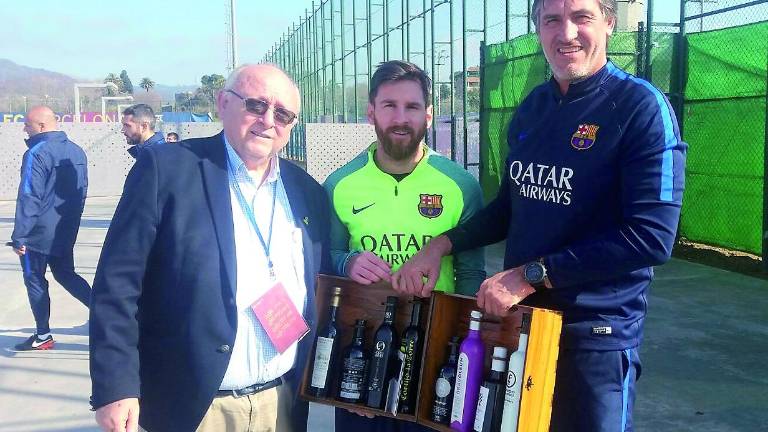 Las Nuevas Poblaciones fichan al Barça en su 250 cumpleaños Las Nuevas Poblaciones fichan al Barça en su 250 cumpleaños