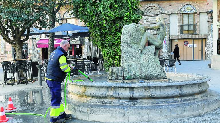 El Ayuntamiento mira con lupa a la concesionaria de las fuentes El Ayuntamiento mira con lupa a la concesionaria de las fuentes