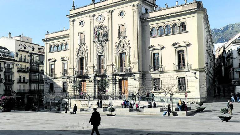 El Ayuntamiento cerrará el año con más de 63 millones de déficit El Ayuntamiento cerrará el año con más de 63 millones de déficit