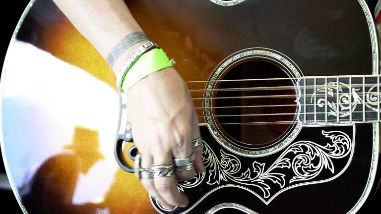 La marca de guitarras Gibson no puede más La marca de guitarras Gibson no puede más