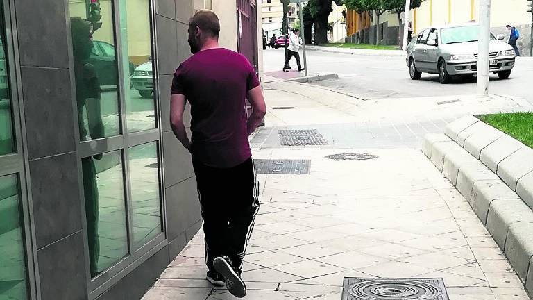 Queda en libertad el acusado de atropellar a un policía Queda en libertad el acusado de atropellar a un policía