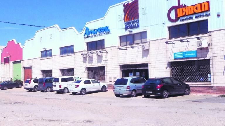 El polígono de Los Jarales se aproxima a su regularización El polígono de Los Jarales se aproxima a su regularización