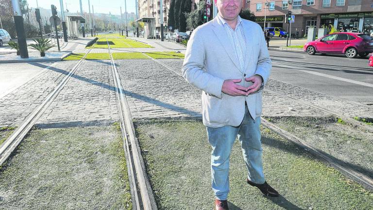 El alcalde, dispuesto a pleitear por el tranvía metropolitano El alcalde, dispuesto a pleitear por el tranvía metropolitano