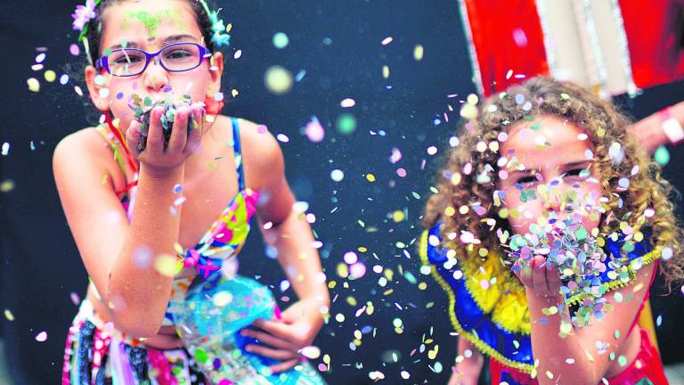 El mundo celebra el Carnaval en Río de Janeiro El mundo celebra el Carnaval en Río de Janeiro