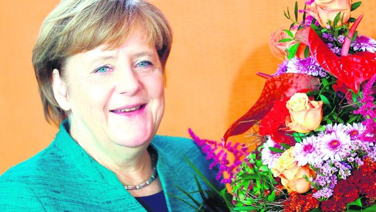 Merkel, satisfecha con la ronda de contactos con verdes y liberales