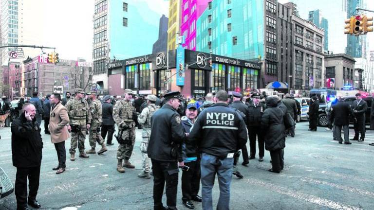 La Fiscalía acusa de terrorismo al detenido en Manhattan La Fiscalía acusa de terrorismo al detenido en Manhattan