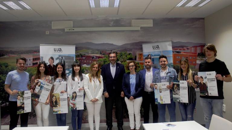 La formación universitaria no termina con la carrera La formación universitaria no termina con la carrera