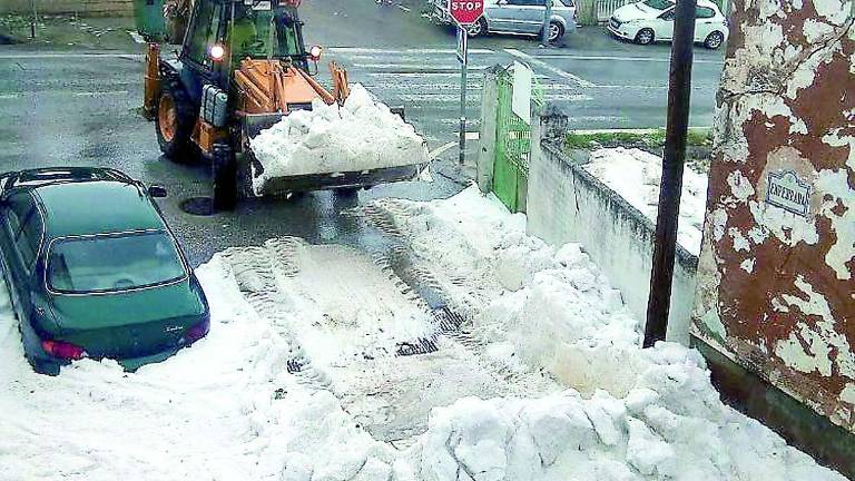 El granizo provoca severos daños a la cereza temprana