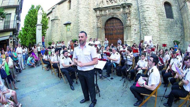 Una verbena de barrio a lo grande Una verbena de barrio a lo grande