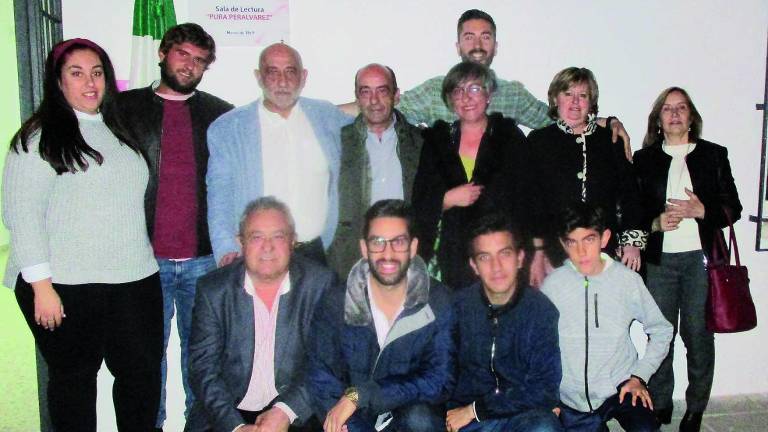 Una aldea que presume de 2.000 libros para 800 vecinos Una aldea que presume de 2.000 libros para 800 vecinos