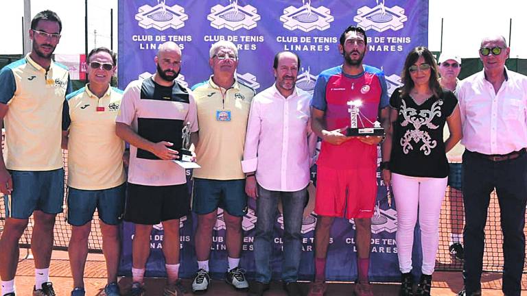 Martínez Baena se corona en Linares Martínez Baena se corona en Linares