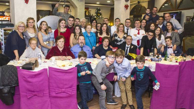 Bodas de Oro de José Fuentes y Carmen Díaz Bodas de Oro de José Fuentes y Carmen Díaz