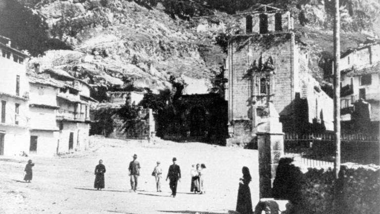 Fotografías históricas de la memoria cazorleña Fotografías históricas de la memoria cazorleña