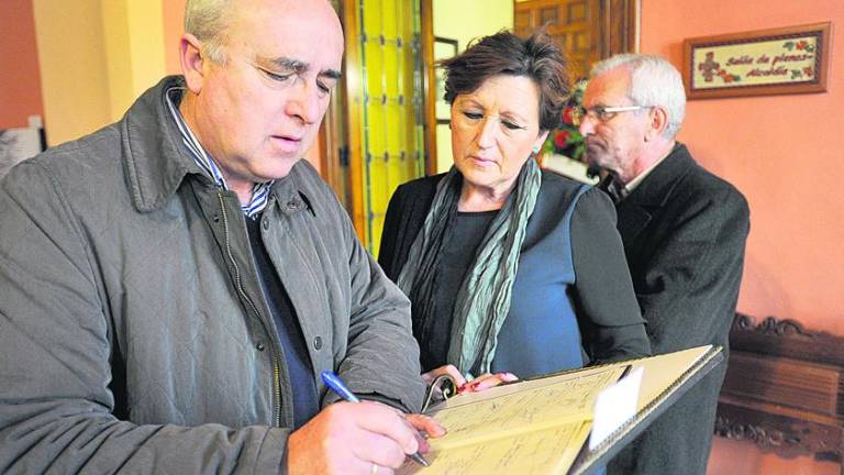 Una parte de la historia tosiriana muere con Miguel Anguita Peragón Una parte de la historia tosiriana muere con Miguel Anguita Peragón