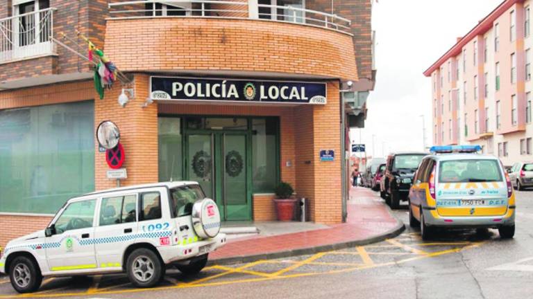 Linares-Baeza reclama más vigilancia policial en la calle Linares-Baeza reclama más vigilancia policial en la calle