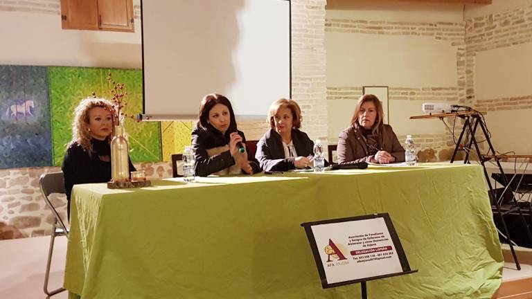 Presentación de un centro de alzhéimer para Lopera Presentación de un centro de alzhéimer para Lopera
