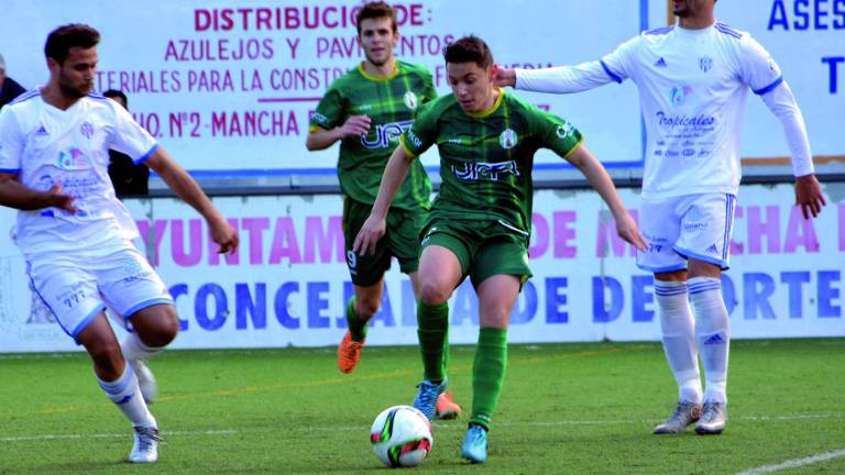 El Mancha Real pierde comba con el liderato El Mancha Real pierde comba con el liderato