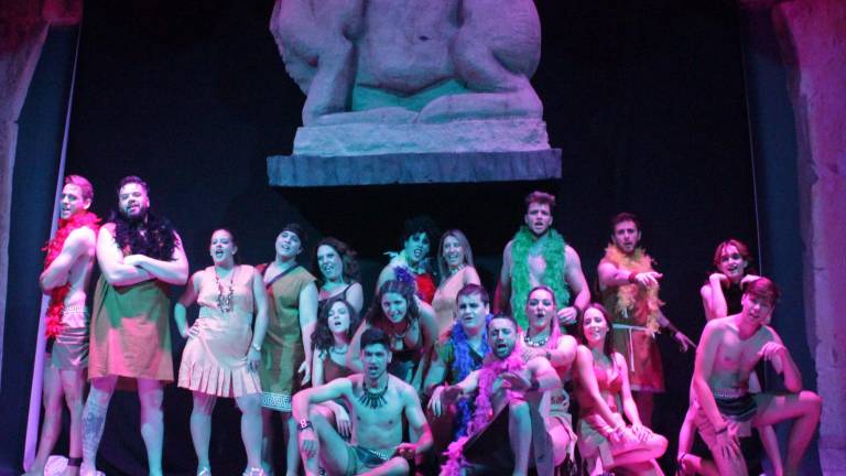 Un cabaret a la medida de la piel de toro Un cabaret a la medida de la piel de toro