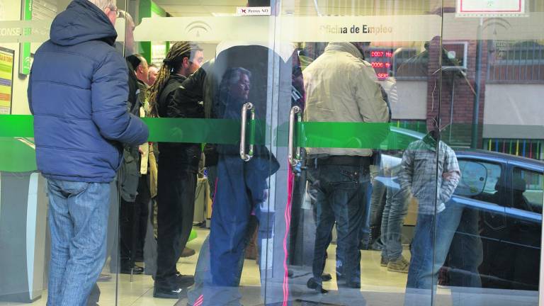 Más de 37.300 jiennenses se agarran al paro para vivir Más de 37.300 jiennenses se agarran al paro para vivir