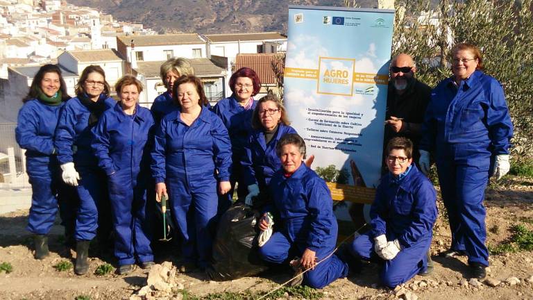 Los proyectos de mujeres y jóvenes son prioritarios Los proyectos de mujeres y jóvenes son prioritarios