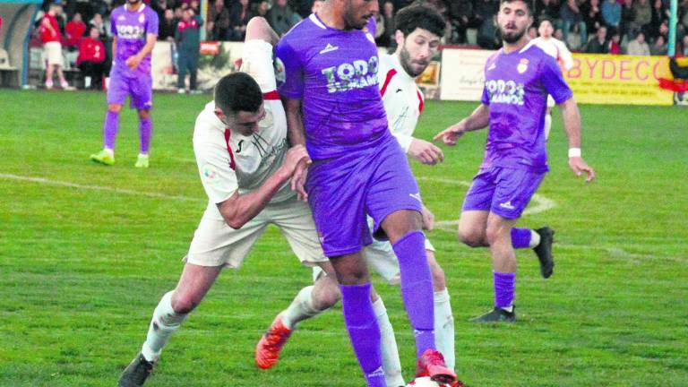 El Real Jaén da un paso firme hacia el play off El Real Jaén da un paso firme hacia el play off