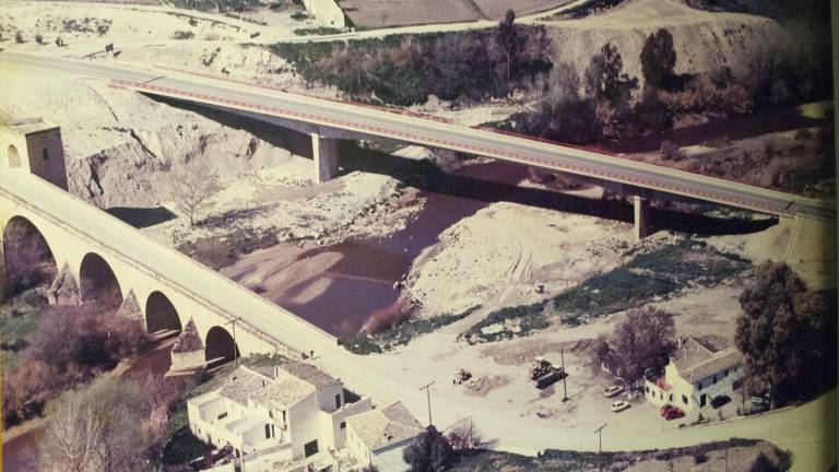 Un puente de 500 años Un puente de 500 años