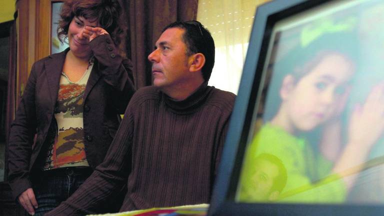 La familia de una niña muerta por meningitis “vence” al SAS La familia de una niña muerta por meningitis “vence” al SAS