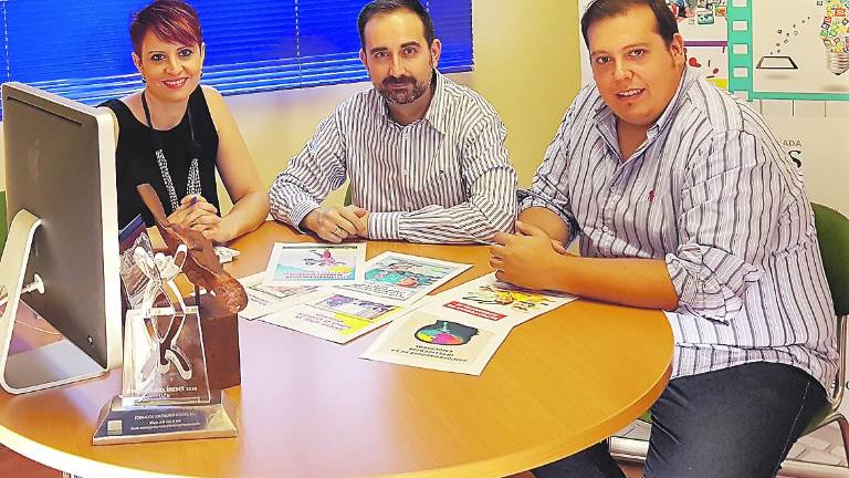 Formación para los docentes antes de la “vuelta al cole” Formación para los docentes antes de la “vuelta al cole”