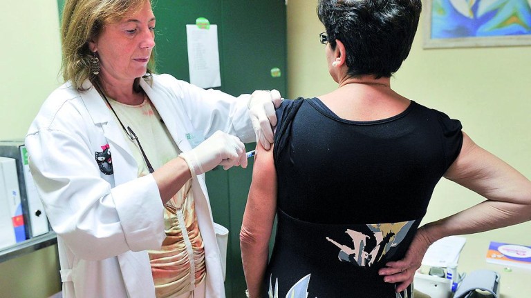 El combate contra la gripe se librará con 120.466 vacunas