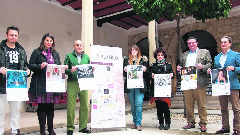 Medio centenar de firmas en una feria dedicada a las bodas Medio centenar de firmas en una feria dedicada a las bodas