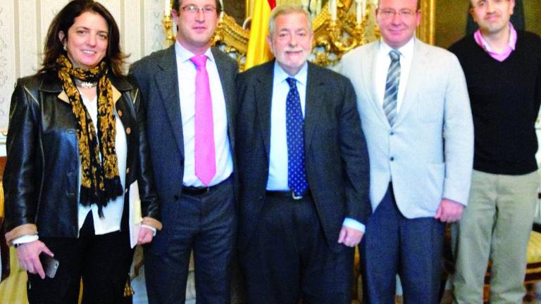 Márquez sondea en Madrid nuevas líneas de colaboración Márquez sondea en Madrid nuevas líneas de colaboración