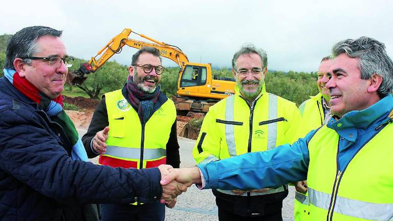 El carril bici unirá La Puerta y el Puente antes del verano El carril bici unirá La Puerta y el Puente antes del verano