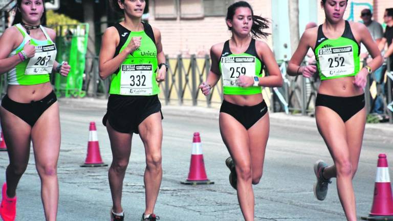 Dos atletas de distinta generación se coronan en Jaén Dos atletas de distinta generación se coronan en Jaén
