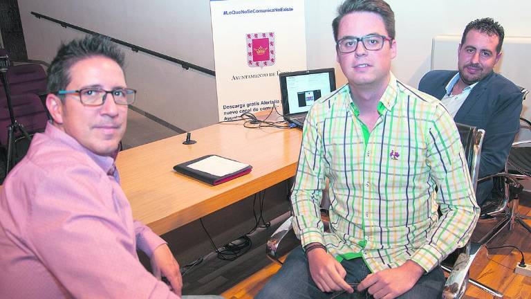 Una aplicación que acerca al ciudadano y al Ayuntamiento Una aplicación que acerca al ciudadano y al Ayuntamiento