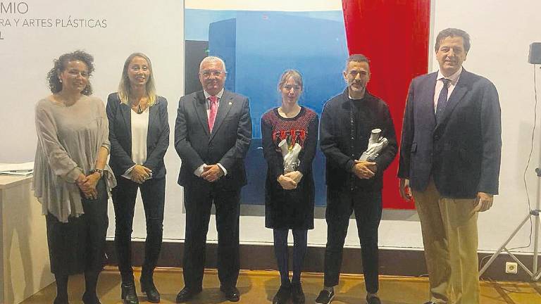 Nuevas tendencias artísticas lucen en la sala Pintor Elbo Nuevas tendencias artísticas lucen en la sala Pintor Elbo