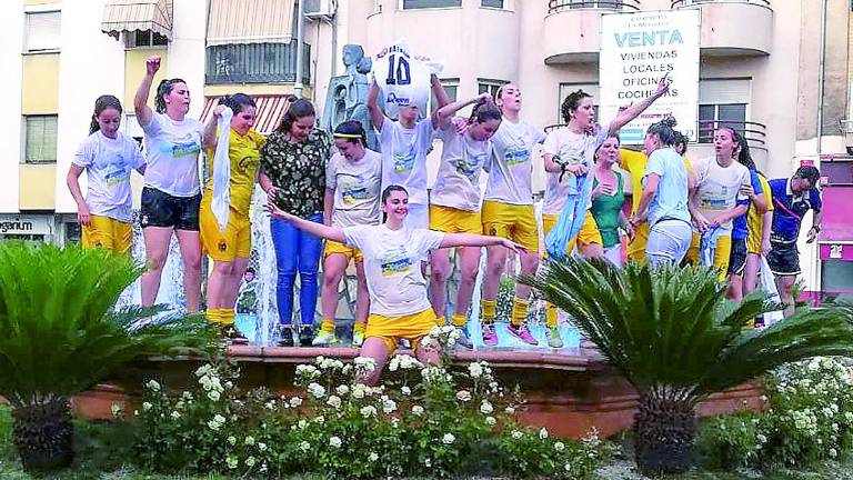 El equipo de fútbol-sala debe triplicar su presupuesto anual El equipo de fútbol-sala debe triplicar su presupuesto anual
