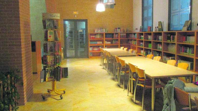 Una sola empresa gestionará biblioteca y servicios culturales