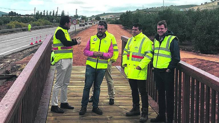 El carril bici entre el Puente y La Puerta, listo para verano