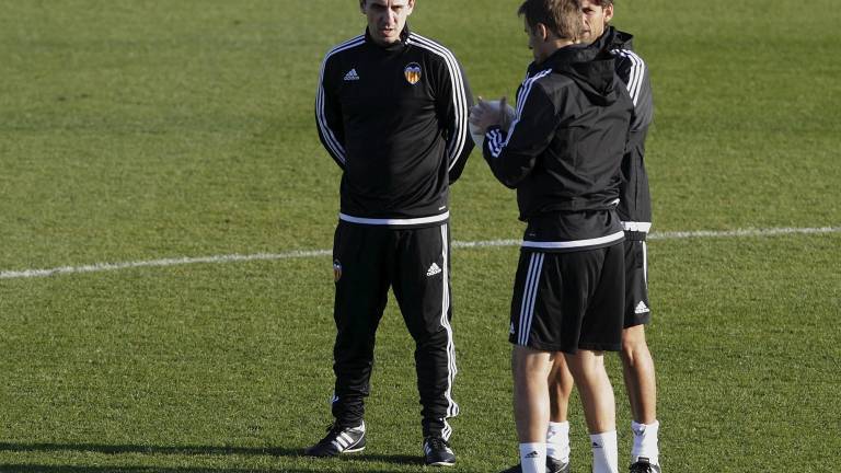 Gary Neville busca en su estreno la carambola que lleve al Valencia a octavos Gary Neville busca en su estreno la carambola que lleve al Valencia a octavos