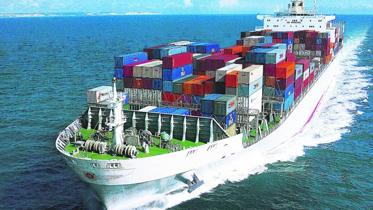 Los barcos de aceite echan el ancla tras hundir los precios Los barcos de aceite echan el ancla tras hundir los precios