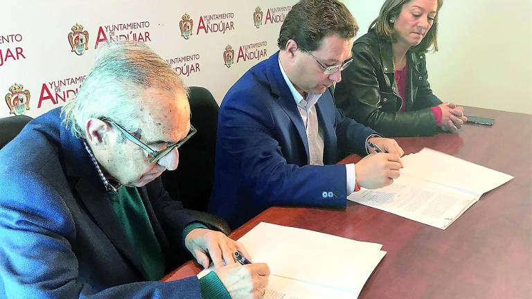 Firmado un convenio para impulsar la economía local Firmado un convenio para impulsar la economía local