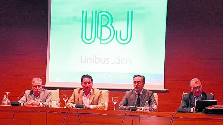 Las empresas de autocares se unen para frenar las presiones Las empresas de autocares se unen para frenar las presiones