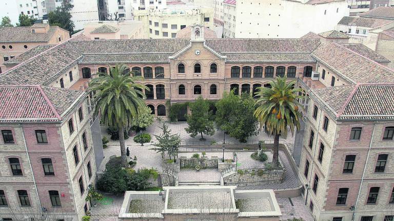 Llamada a la solidaridad de las Hermanitas de los Pobres Llamada a la solidaridad de las Hermanitas de los Pobres