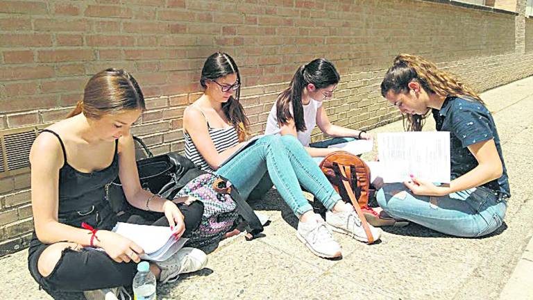 3.050 alumnos participan en la fase de acceso de selectividad